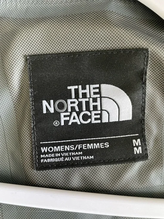 The North Face Gray Dot Print Hooded Rain Shell Jacket - Picture 4 of 17